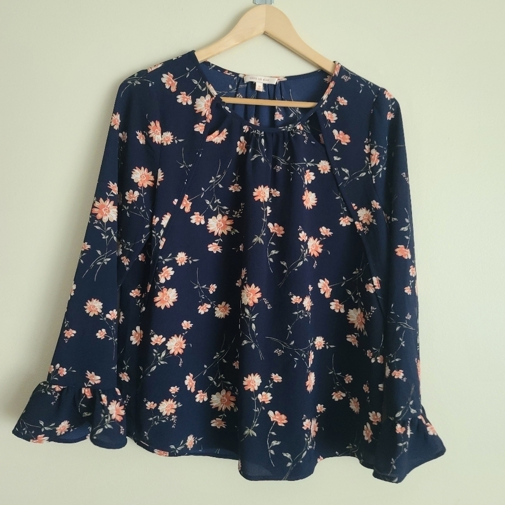 Anthropologie Skies are Blue Navy floral blouse 3/4 sleeve  Size Medium.